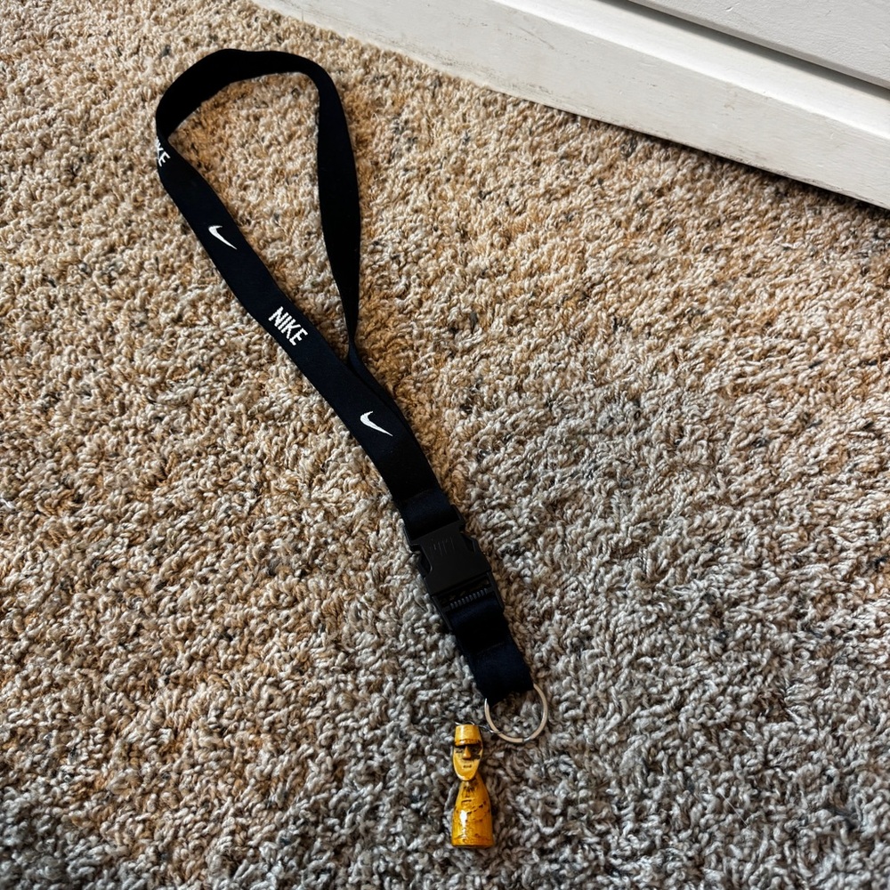 Nike Black Lanyard with Keychain - Picture 2 of 3